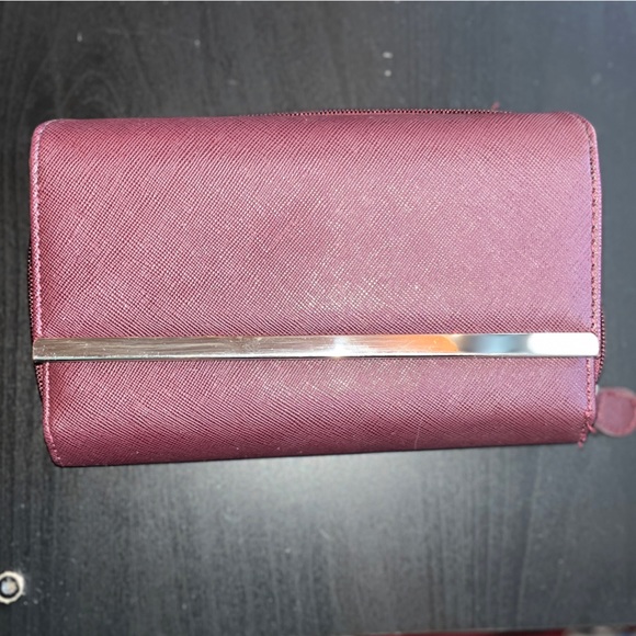 Large Checkbook Wallet Clutch - Picture 4 of 12
